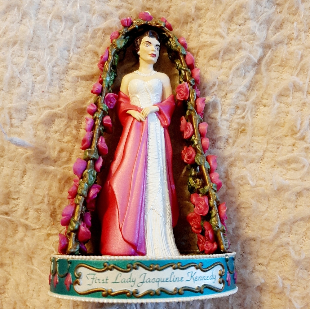 1999 First Lady Jacqueline Kennedy Christmas Ornament Carlton Cards Collectible